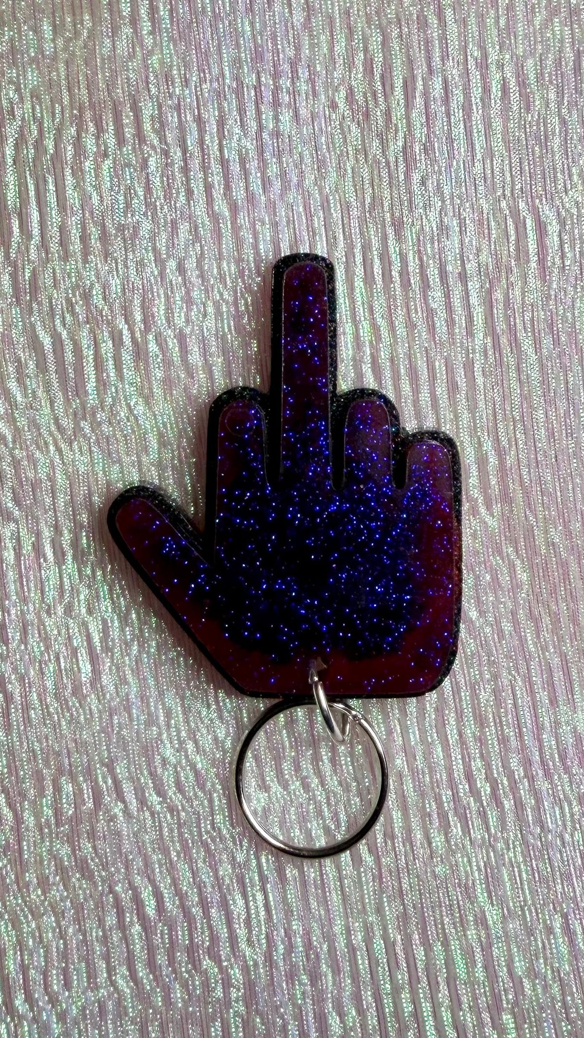 Middle finger keychain *DEFECT*